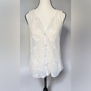 Anthropologie Cream Embroidered Cotton Blouse - Delicate Floral Detail Size M